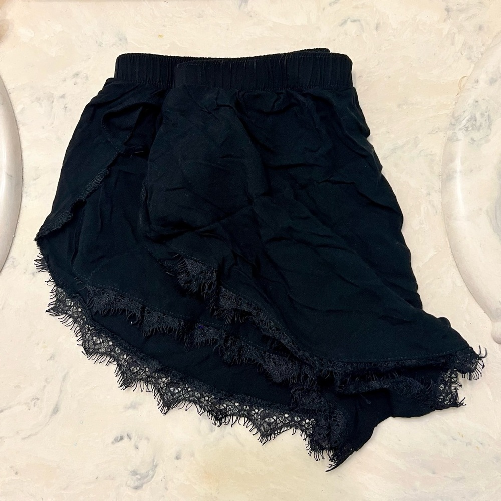 Black shorts with lace trim